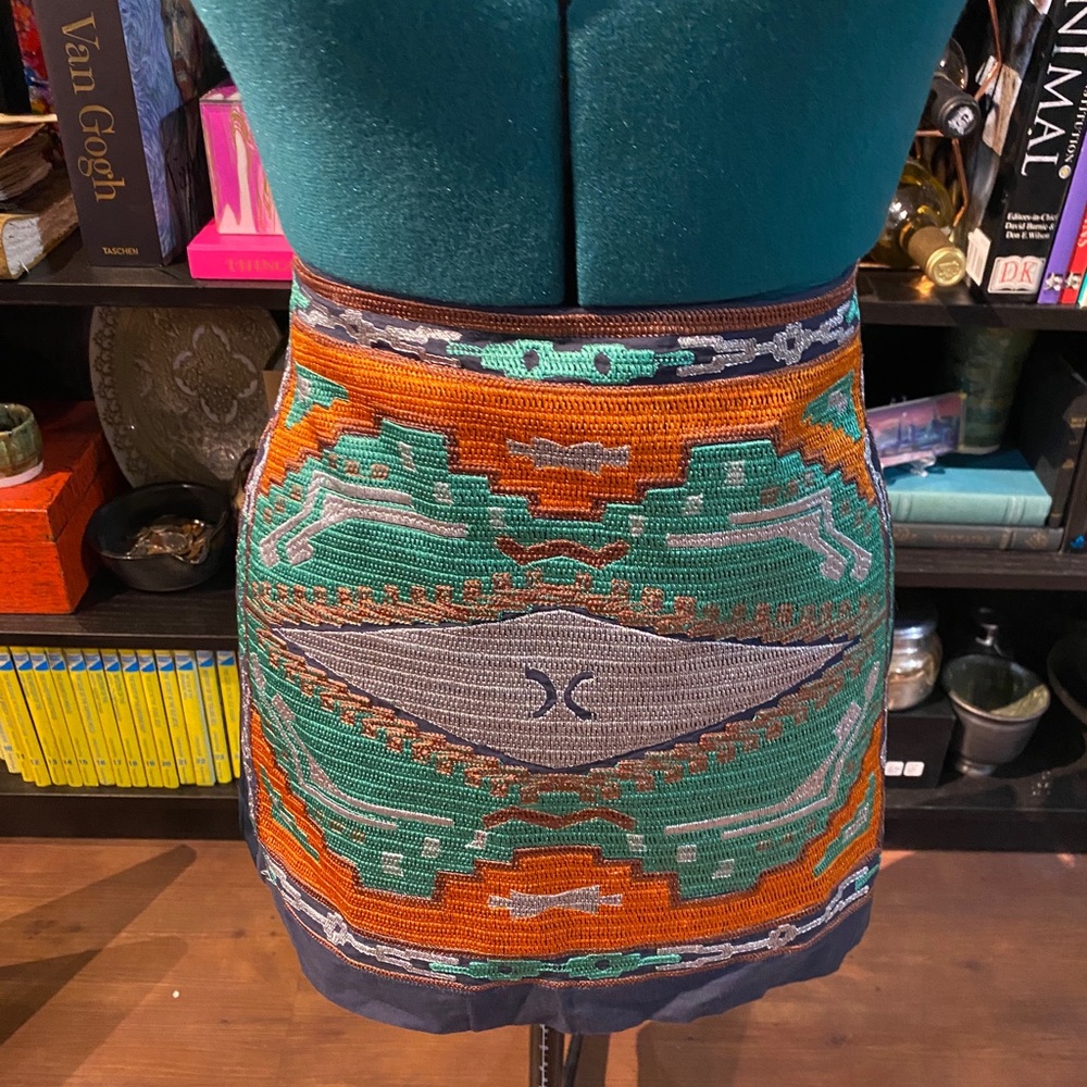 Fate embroidered mini skirt Aztec pattern stretch sides